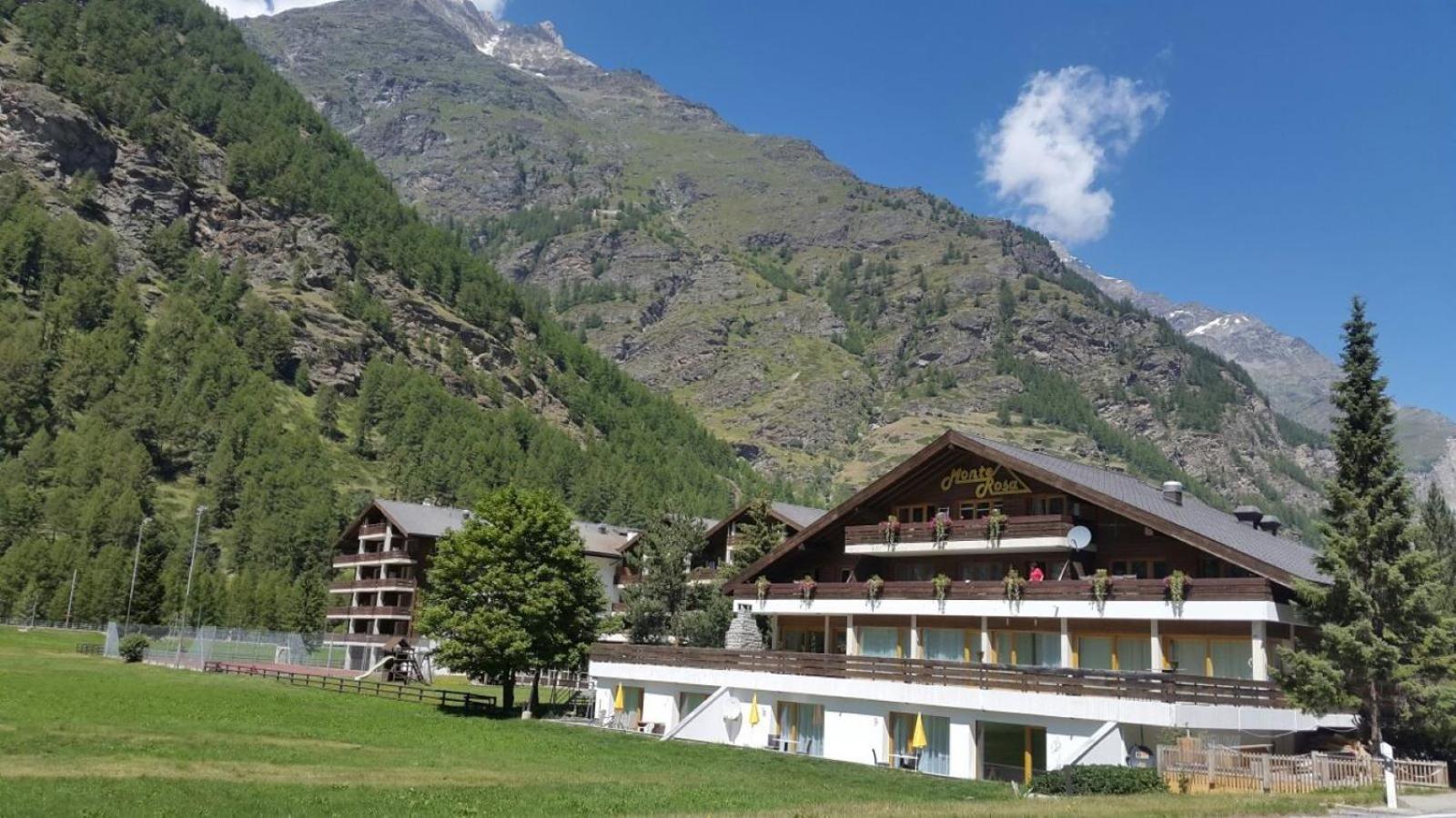 Monte Rosa Taesch, Apartments Mit Wellness Bereich Екстер'єр фото