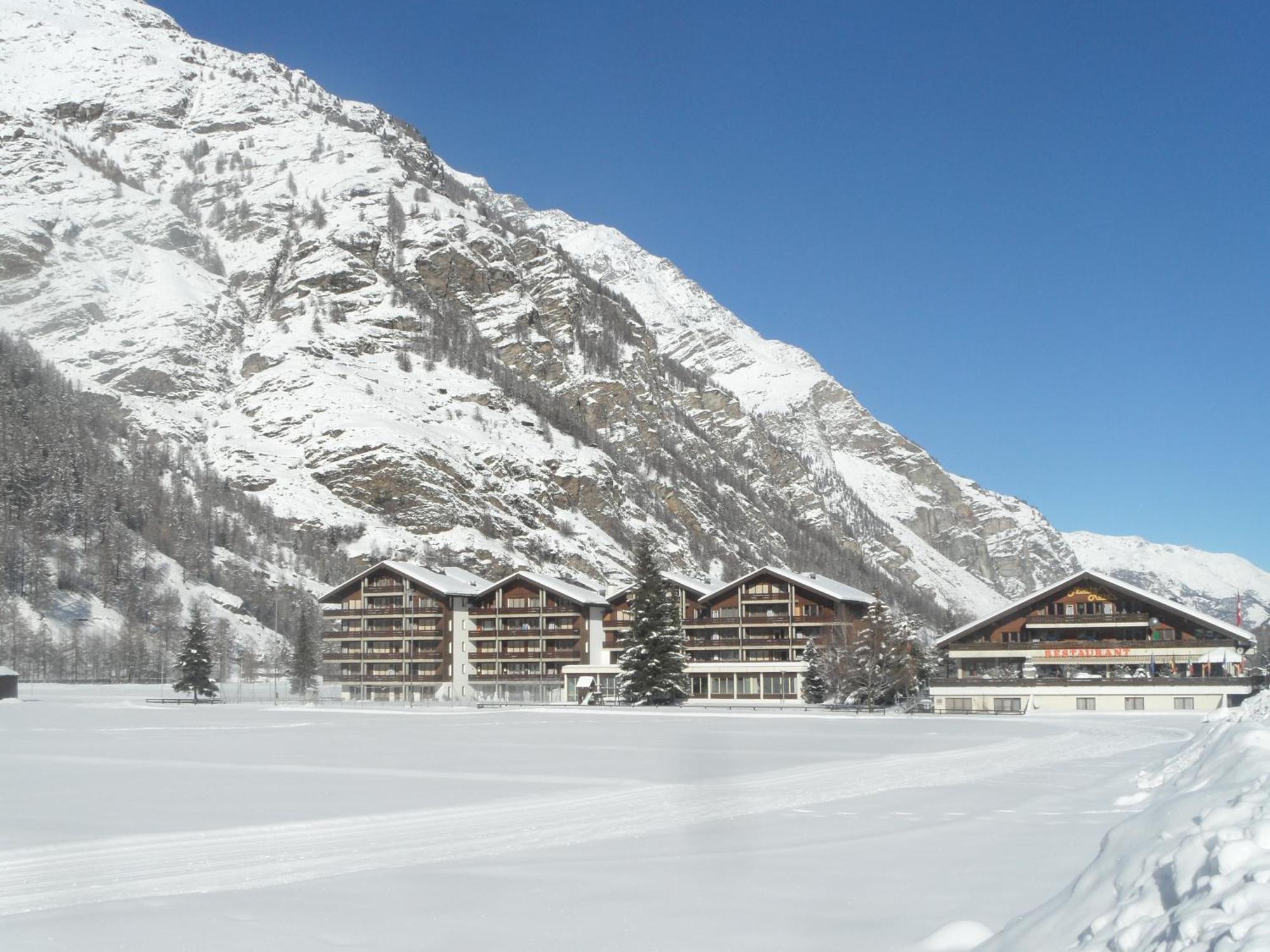 Monte Rosa Taesch, Apartments Mit Wellness Bereich Екстер'єр фото