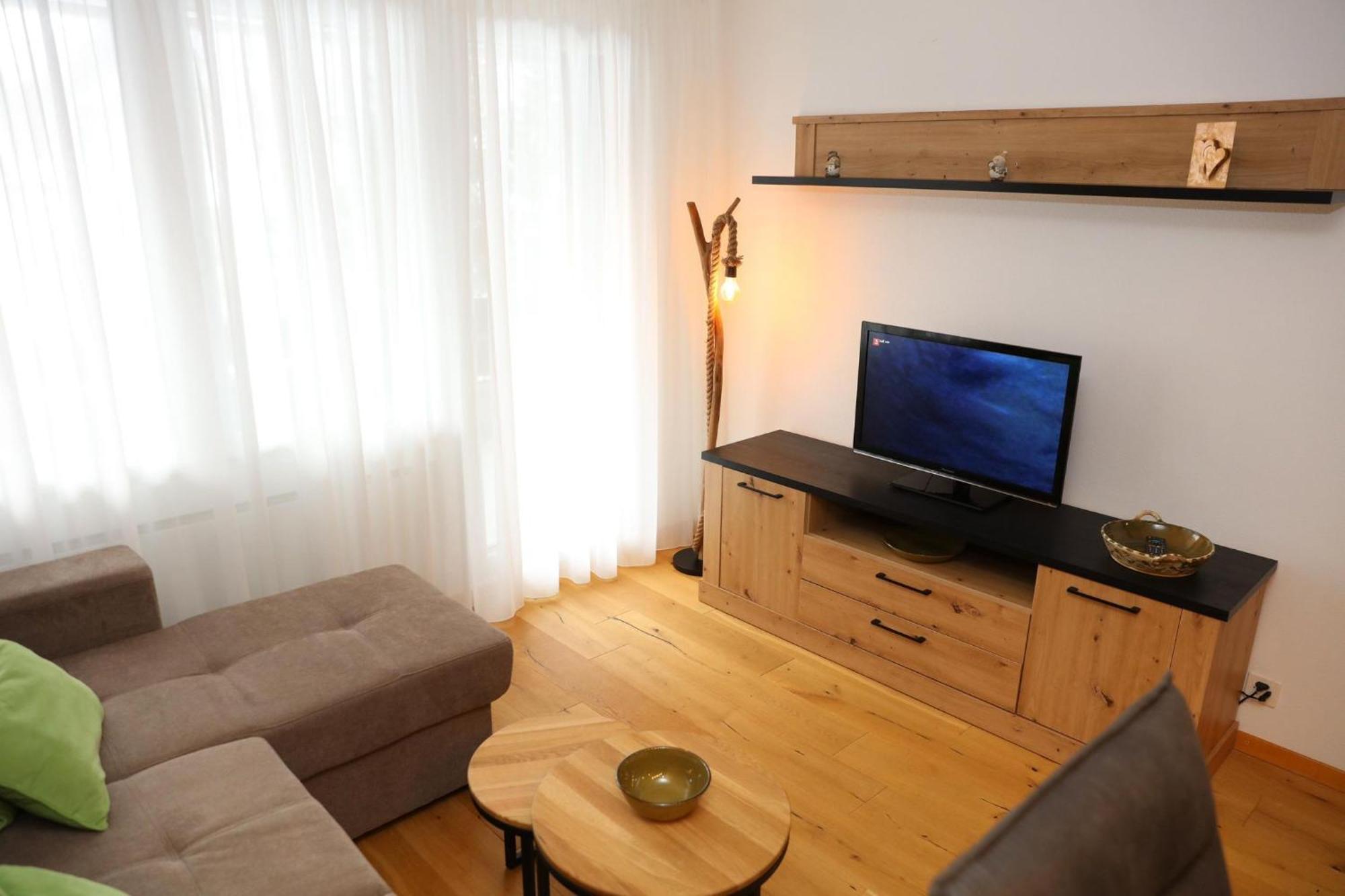 Monte Rosa Taesch, Apartments Mit Wellness Bereich Номер фото
